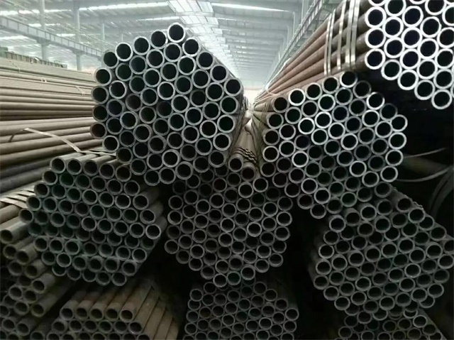 固原20#石油裂化用无缝钢管